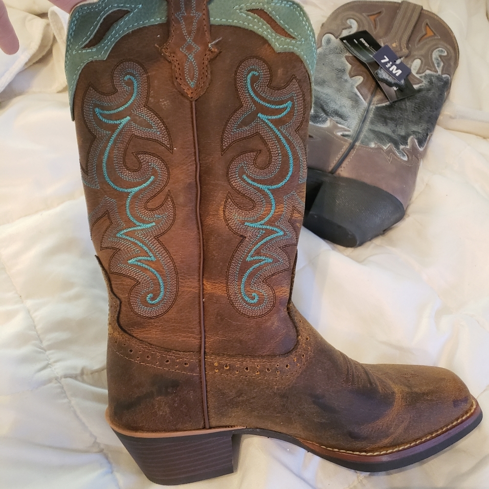 Justin boots size 7 womens. New never worn